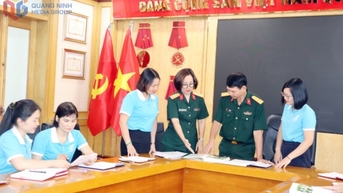 Những “bông hoa” của niềm tin và cống hiến
