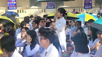 យើងរួមគ្នាបង្កើត "ខែលសុវត្ថិភាព" ដើម្បីការពារសិស្ស