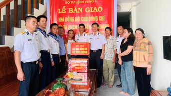 កងពលលេខ៤៥១ និងកងពលតូចលេខ៦៨២ បានរៀបចំពិធីប្រគល់ផ្ទះសមមិត្ត។