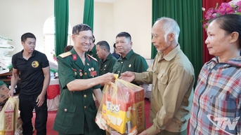 Trao tặng 160 suất quà hỗ trợ cựu chiến binh phường Gia Sàng