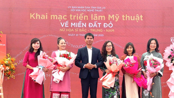 Gia Lai: Khai mạc triển lãm nữ họa sĩ Bắc - Trung - Nam