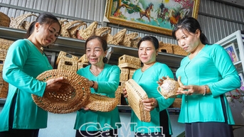 Phụ nữ Cà Mau đoàn kết, sáng tạo, khẳng định vị thế