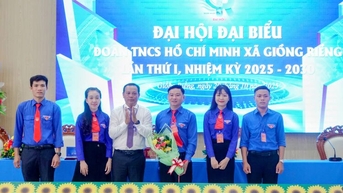 សមាជលើកទី១ នៃសម្ព័ន្ធយុវជនកុម្មុយនិស្តហូជីមិញ ឃុំ Giong Rieng