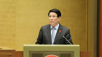 위대한 연대 블록의 힘을 강화하고 증진하여 국제 무대에서 베트남의 입지를 강화합니다.