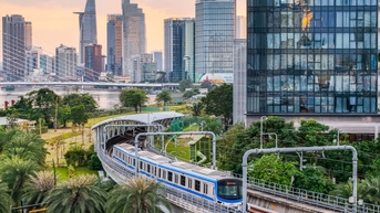 Những năm tháng vàng để gỡ nút thắt hạ tầng