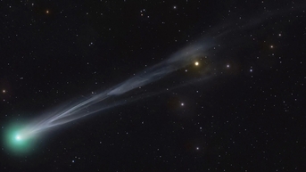 Hai sao chổi hiếm cùng bay qua bầu trời Việt Nam