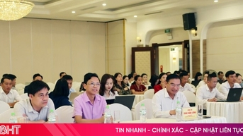 បំពាក់​គ្រឿង​ឥស្សរិយយស​ដល់​ថ្នាក់​ឃុំ​ដោយ​តម្លៃ​គ្រួសារ និង​ស្តង់ដារ​មនុស្ស