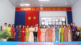 មហាសន្និបាតលើកទី១ គណៈប្រតិភូនារីឃុំ Dien Lac អាណត្តិ ២០២៥ - ២០៣០