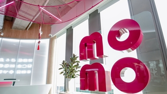 Khẳng định vị thế tiên phong, MoMo là nền tảng trung gian thanh toán đầu tiên triển khai tính năng nhận tiền từ ngân hàng qua số điện thoại