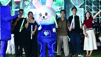 Bùng nổ năng lượng tuổi trẻ trong đêm nhạc Fest 'Chạm Việt Nam'