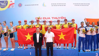 វៀតណាម​ដណ្តើម​បាន​មេដាយ​មាស​ចំនួន​៦​ក្នុង​ការ​ប្រកួត​កីឡា​ទូក​ក្តោង​អាស៊ី​ដែល​ប្រារព្ធ​ធ្វើ​នៅ​ទីក្រុង Hai Phong