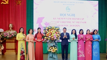 Phụ nữ phường Xuân Đỉnh tiên phong giữ gìn môi trường, xây dựng nếp sống văn hóa