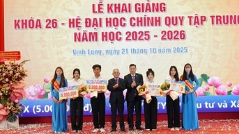 Trường Đại học Cửu Long miễn, giảm 6,3 tỷ đồng tiền học phí cho tân sinh viên
