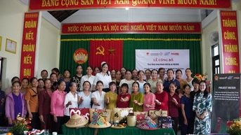 ឱកាស​លើក​កម្ពស់​ជីវភាព​ស្ត្រី​ធ្វើ​សិប្បកម្ម​ពី​ក្រមា