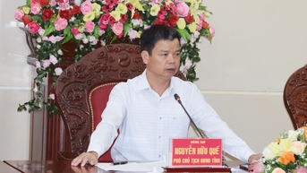 Phó Chủ tịch UBND tỉnh Nguyễn Hữu Quế làm việc với phường Pleiku về tiến độ các dự án