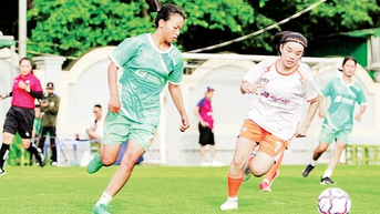 새로운 모델, 여자 축구를 효과적으로 지원