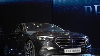 Mercedes-Benz E-Class W214: Giữ vững ngôi vương sedan hạng sang?