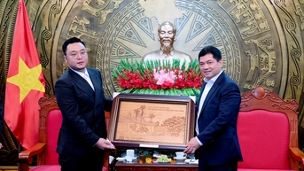 លេខាគណៈកម្មាធិការបក្សខេត្ត Bac Ninh លោក Nguyen Hong Thai បានទទួលជួបគណៈប្រតិភូក្រុមហ៊ុន Pacific Construction Group