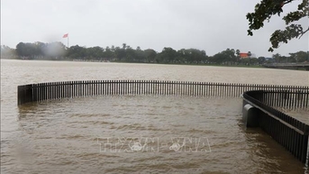 បណ្ឌិត ម៉ៃ វ៉ាន់ឃីម៖ ព្យុះទី១២ ចុះខ្សោយ ប៉ុន្តែហានិភ័យនៃទឹកជំនន់ និងការរអិលបាក់ដីនៅតំបន់កណ្តាល មានកម្រិតខ្ពស់ខ្លាំង