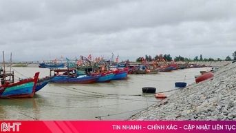 Tuyệt đối không được chủ quan trước diễn biến phức tạp của bão số 12