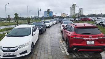 Huế: học sinh nghỉ học 2 ngày tránh bão, dời địa điểm tổ chức chung kết Đường lên đỉnh Olympia