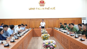 Phó Thủ tướng Trần Hồng Hà: Chủ động ứng phó với bão số 12, hạn chế thấp nhất thiệt hại do mưa lớn