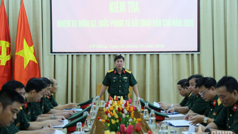 Binh chủng Thông tin liên lạc kiểm tra toàn diện tại Quân khu 5