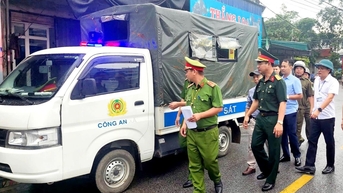 Kiên quyết xử lý vi phạm hành lang an toàn giao thông