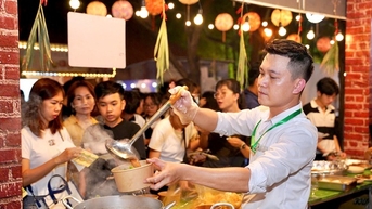 តើ​ទីក្រុង​ហូជីមិញ​មាន​ភាព​អស្ចារ្យ​អ្វី​ខ្លះ​ដើម្បី​ក្លាយ​ជា "ឋានសួគ៌​ធ្វើ​ម្ហូប"?
