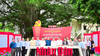 កាសែត Nhan Dan បានទទួលគណៈប្រតិភូថ្នាក់ដឹកនាំ និងអ្នកគ្រប់គ្រងសារព័ត៌មាន និងប្រព័ន្ធផ្សព្វផ្សាយនៃសាធារណរដ្ឋប្រជាធិបតេយ្យប្រជាមានិតឡាវ។
