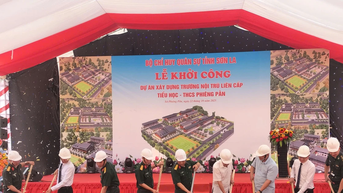 ពិធីបើកការដ្ឋានសាងសង់សាលាបឋមសិក្សា និងមធ្យមសិក្សាអន្តរកម្រិត សម្រាប់សិស្សានុសិស្សជនជាតិភាគតិច នៅព្រំដែន Son La