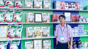 លោក នង វ៉ាន់ថាច់៖ អ្នកដឹកនាំវ័យក្មេងយកសហករណ៍ Ba Dinh ឲ្យឆ្ងាយ