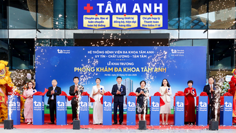 ពិធីសម្ពោធគ្លីនិកទូទៅ Tam Anh Cau Giay