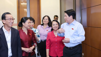 Cần quy hoạch lại hệ thống cảng hàng không, tránh lãng phí