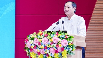 中央宣伝大衆動員委員会のフイン・タン・ダット副委員長がクーロン大学のイノベーションモデルを調査した。