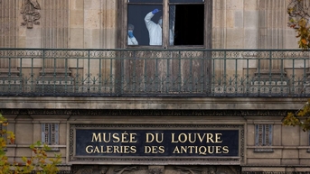 Bảo tàng Louvre mở cửa trở lại sau vụ trộm thế kỷ