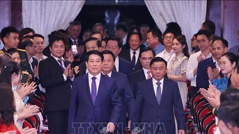 Chủ tịch nước dự Lễ trao giải Cuộc thi Chính luận về Bảo vệ nền tảng tư tưởng của Đảng