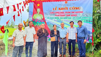 លោក Nguyen Hoai Thanh ជាមួយ​នឹង​ដំណើរ​ស្ម័គ្រ​ចិត្ត​សាងសង់​ស្ពាន​ជនបទ