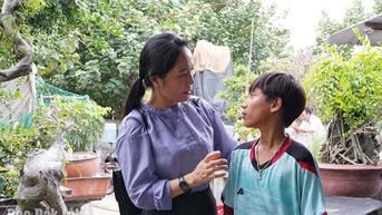 ឧស្សាហ៍​ស្វែងរក​វិធី​នាំ​សិស្ស​ចូល​ថ្នាក់