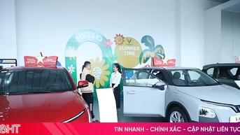 ទីផ្សាររថយន្ត Ha Tinh ឡើងកម្តៅ៖ ការលក់កើនឡើងយ៉ាងខ្លាំង ម៉ូដែលជាច្រើន "លក់អស់"