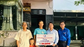 បក្សីឆ្ងាយតែងតែងាកទៅរកឫសរបស់វា។