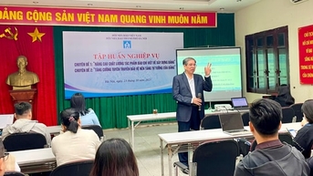 លើកកំពស់គុណភាពសារព័ត៌មានលើការកសាងបក្ស និងការពារមូលដ្ឋានមនោគមវិជ្ជារបស់បក្ស។