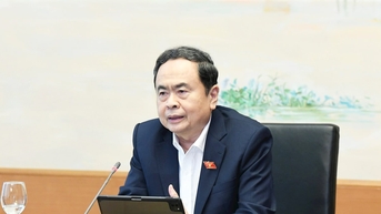 ប្រធានរដ្ឋសភាលោក Tran Thanh Man៖ ពង្រឹងយន្តការត្រួតពិនិត្យ ដើម្បីទប់ស្កាត់ការរំលោភលើគោលនយោបាយស្តារភាពក្ស័យធន