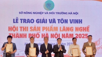 ទីក្រុងហាណូយបានប្រគល់ស្នាដៃចំនួន ១២៥ នៅឯការប្រលងផលិតផលភូមិសិប្បកម្មទីក្រុង