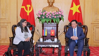 ជំរុញកិច្ចសហប្រតិបត្តិការក្នុងការបណ្តុះបណ្តាល និងជំរុញមន្ត្រីវៀតណាម និងវេណេស៊ុយអេឡា