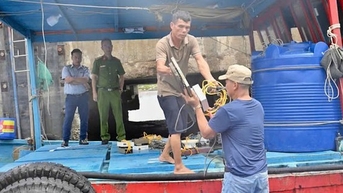 ការ​កាត់ទោស​ទូក​នេសាទ​ចំនួន ១៣ គ្រឿង ដែល​បាន​ដក​ឧបករណ៍​តាមដាន​ទៅ​ធ្វើ​អាជីវកម្ម​ដោយ​ខុស​ច្បាប់