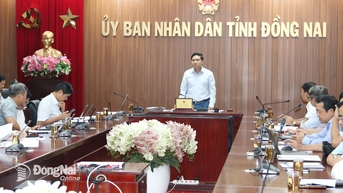 ការ​ឈូស​ឆាយ​ដី​ជា​បន្ទាន់​សម្រាប់​គម្រោង​ធ្វើ​ចរាចរណ៍​តភ្ជាប់​ផ្លូវ​ជាតិ​លេខ​៥១​ជា​រៀង​រាល់​ថ្ងៃ