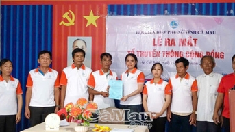 Đất Mũi ra mắt Tổ truyền thông cộng đồng điểm