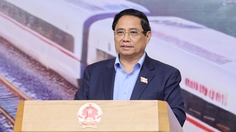 អាទិភាពទីមួយគឺគម្រោងរថភ្លើងក្រោមដីតភ្ជាប់អាកាសយានដ្ឋាន Long Thanh និង Tan Son Nhat។
