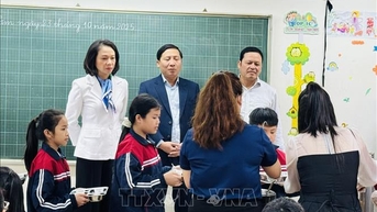 ហាណូយ៖ ការ​ចុះ​ត្រួត​ពិនិត្យ​ដ៏​ភ្ញាក់​ផ្អើល​នៃ​អង្គការ​សាកល្បង​នៃ​ការ​ទទួល​ទាន​អាហារ